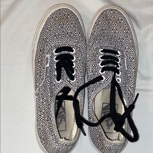 Geometric print vans// free with purchase